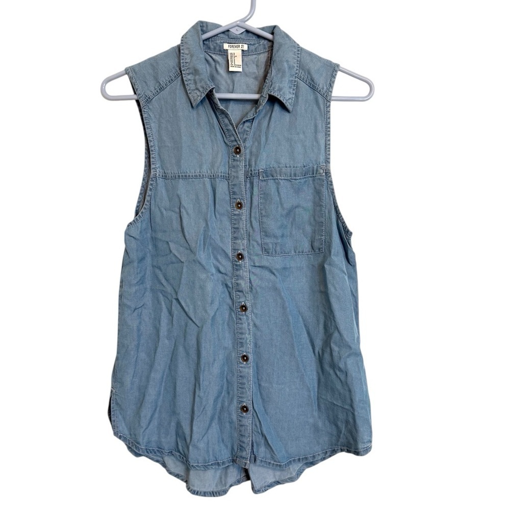 2/$15 Forever 21 - Blue Denim Sleeveless Button-Down Shirt Blouse | Size S